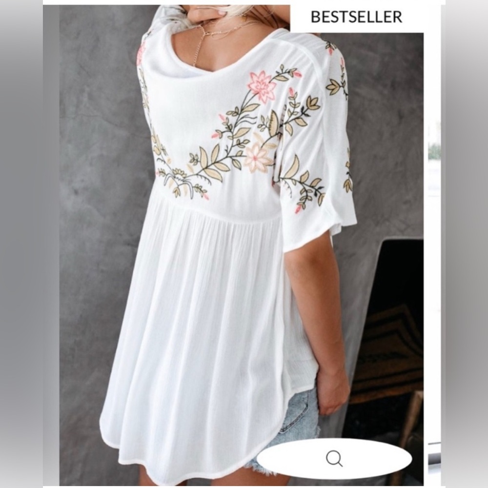 Vici White Embellished Relaxed Blouse